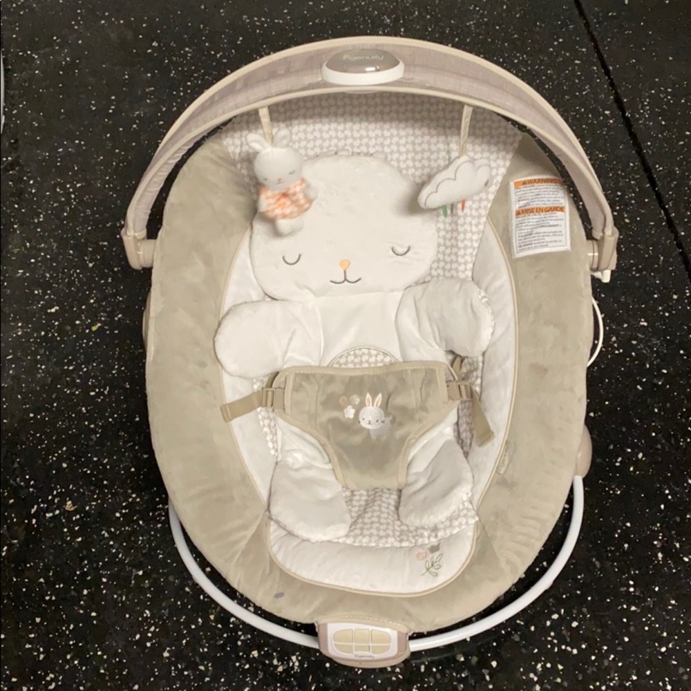 Baby rocking chair